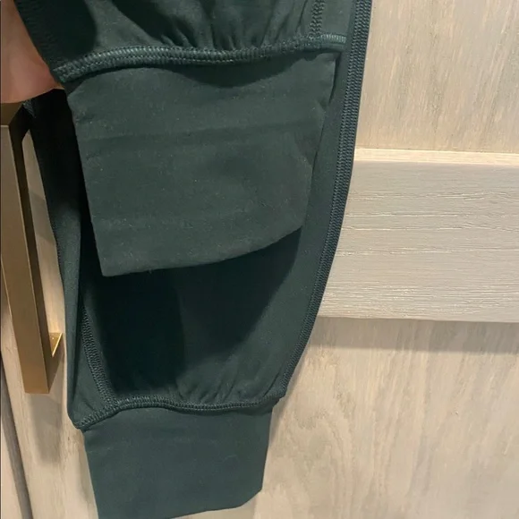 lululemon Align High-Rise Jogger28” Size 2 - Picture 3 of 5